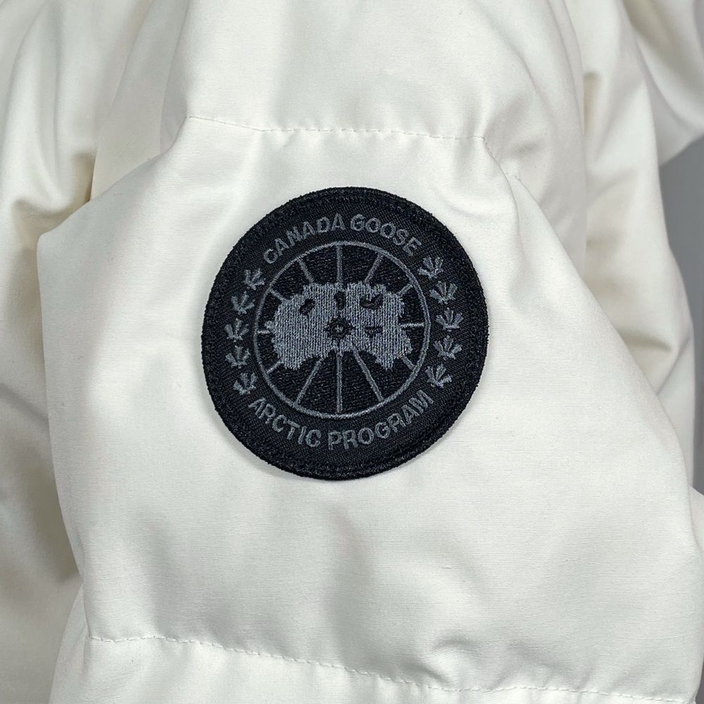 Canada Goose Lyndale Parka Black Label size XL - Picture 14 of 16